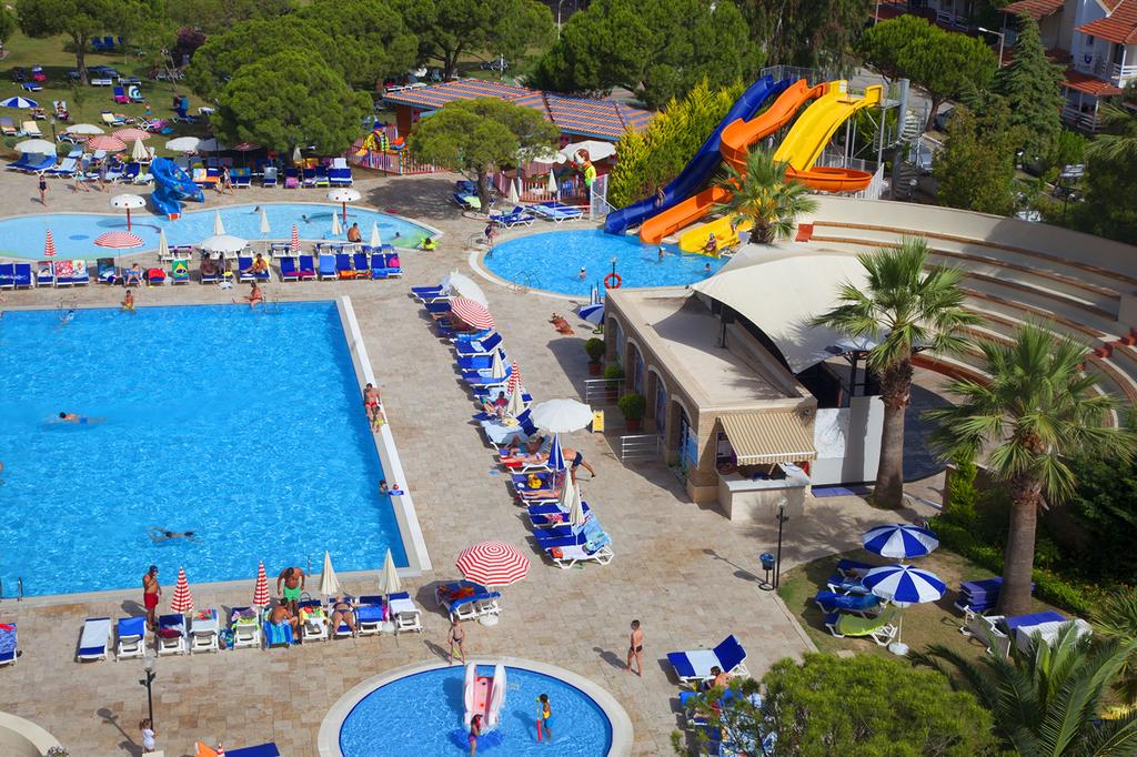 HOTEL-BATIHAN-BEACH-RESORT-KUSADASI -4